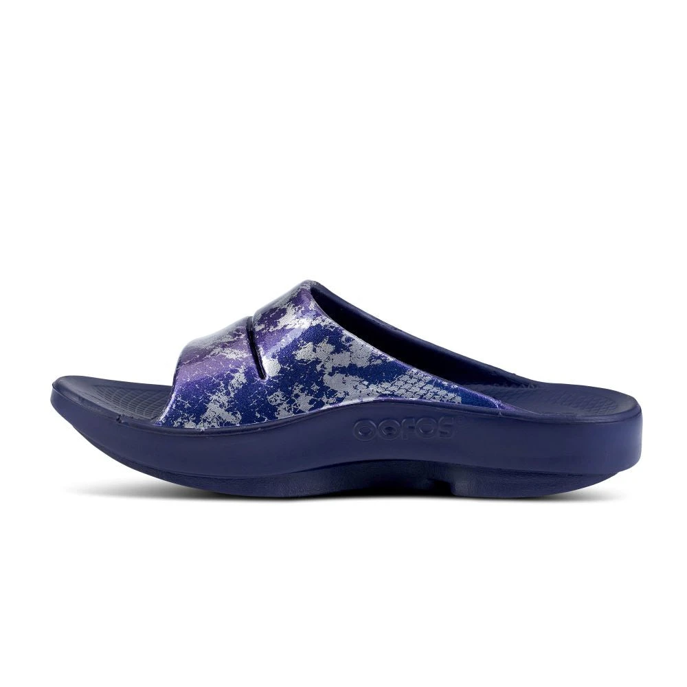 'OOFOS' Women's OOahh Slide Limited Edition - Navy / Silver / Silver Snake - Image 6