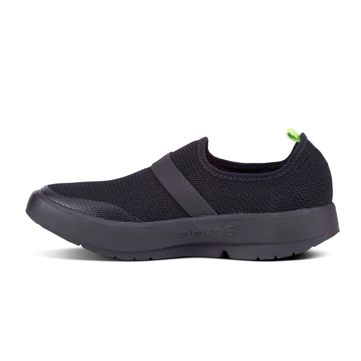 'OOFOS' Women's OOmg Low Slip On - Black / Black - Image 6